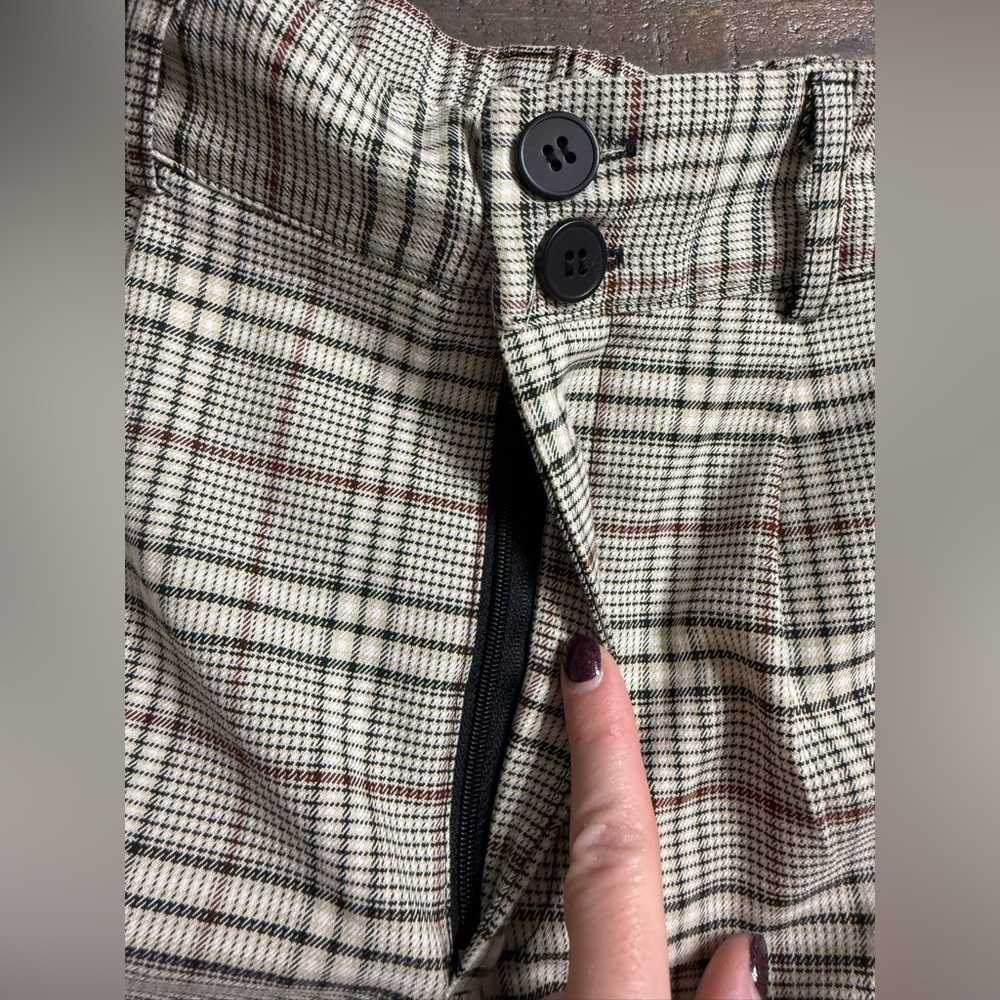 Full Tilt Black and Cream cuffed Plaid Trouser Pants - Picture 9 of 10